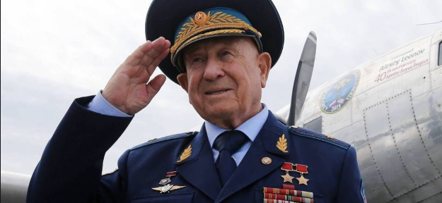Alexei Leonov: Manusia Pertama yang Berjalan di Luar Angkasa